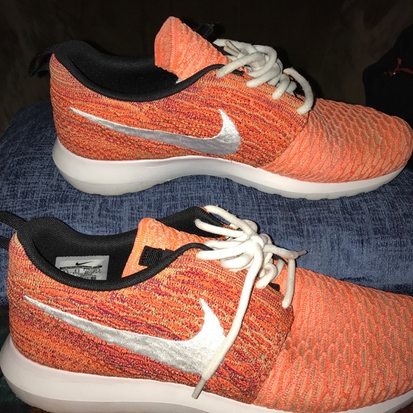 Nike roshe Flyknit “Random Yarns” Sz 9.5 - Picture 2 of 6